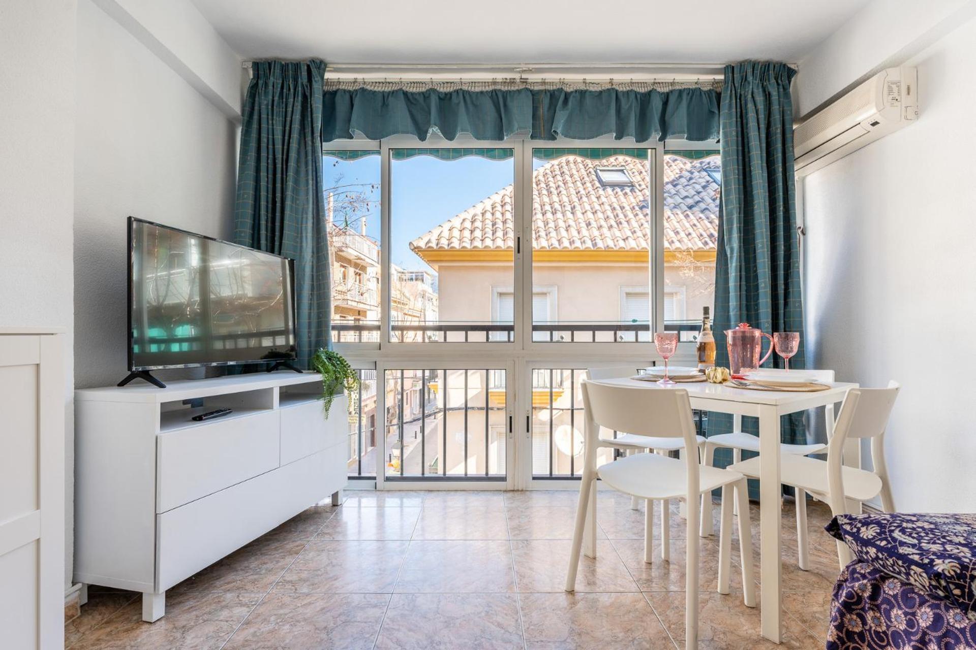 Malagasuite Fuengirola Beach & Sun ภายนอก รูปภาพ